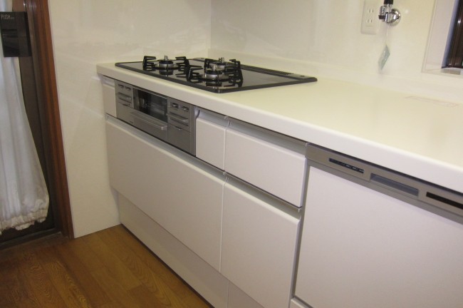 キッチンリフォームリシェルはリクシルの最上位機種リシェルだからとても「上品」です　