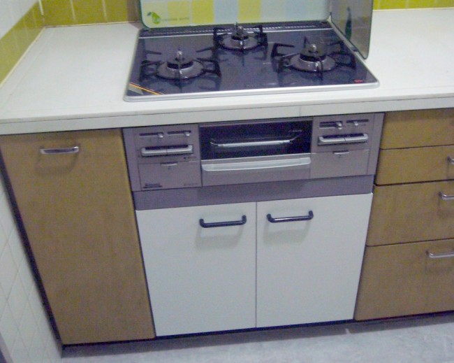 キッチンの内装だけでとてもおしゃれになりました寝屋川