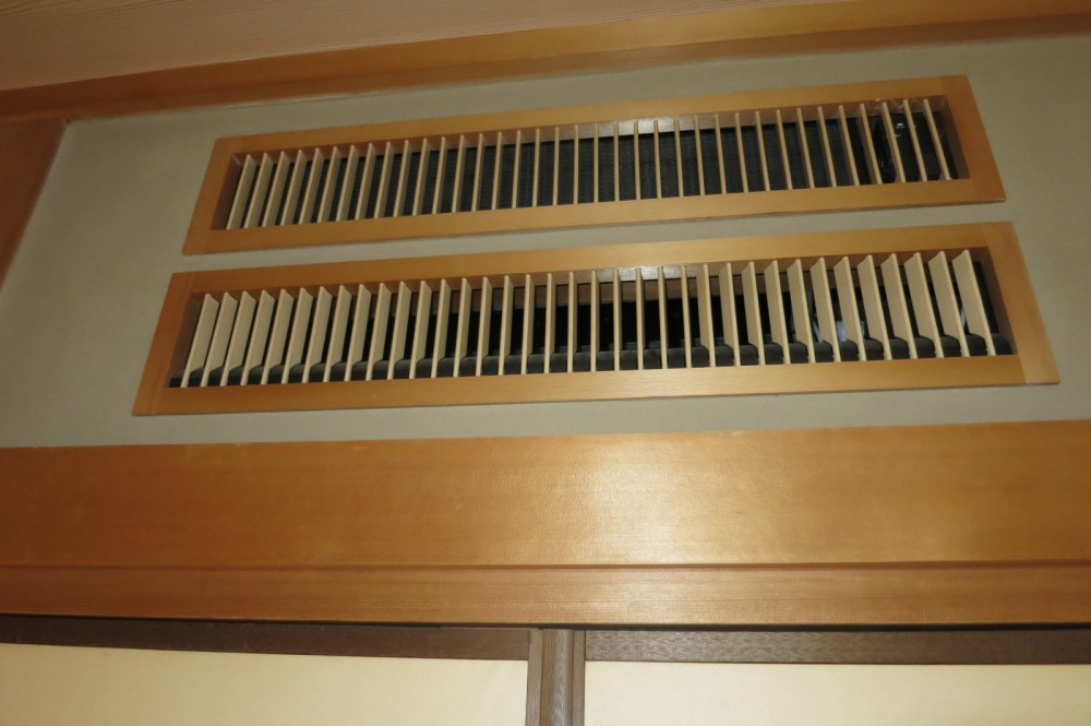 ビルトインエアコン京都 和室の壁埋め込みタイプでした精華町