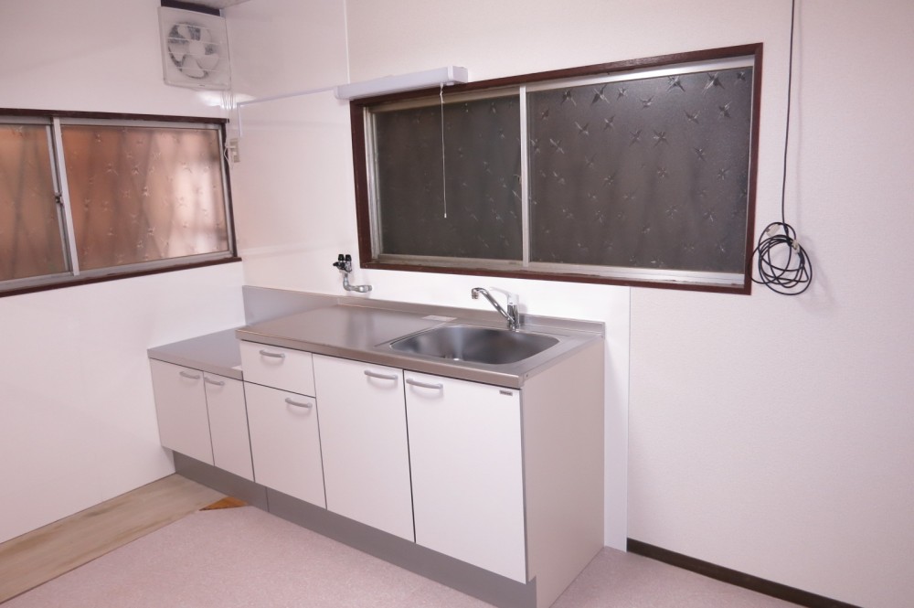 シンプルでモダンな空間ができました枚方