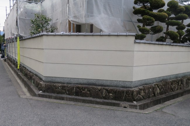 外壁塗装順調に進んでいます枚方