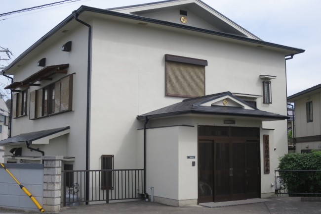 外壁塗装リフォーム完了しました寝屋川