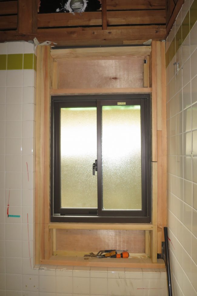 浴室リフォーム順調に進捗しています寝屋川　