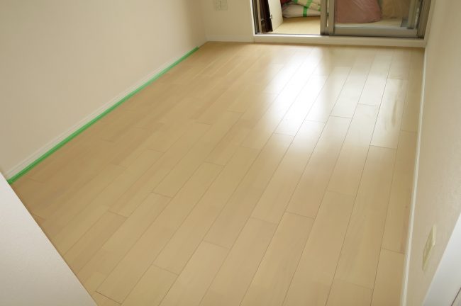 マンションリフォーム枚方 フローリングほぼ貼れました