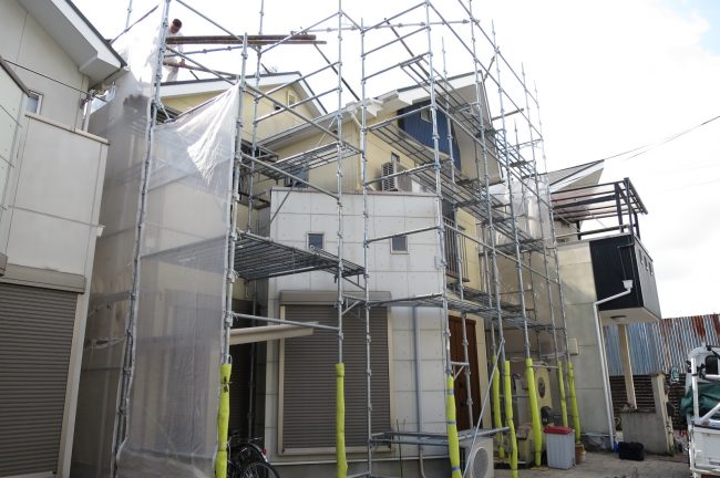 外壁塗装 工事はいりました枚方