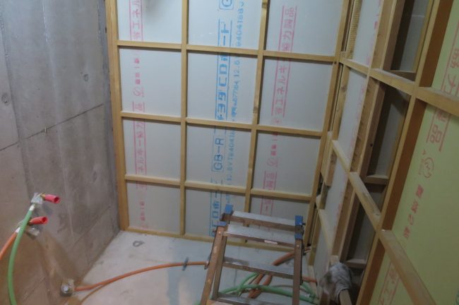 マンションリフォーム今日から楠葉で水まわりの開始です枚方