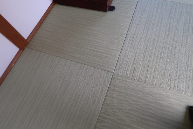 和紙畳リフォームを市松調に並べました京都八幡市